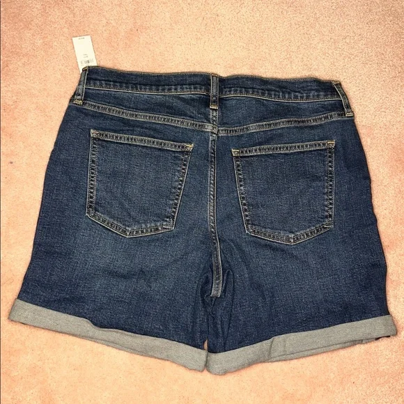 GAP 5” Girlfriend Short Mid Rise Low Stretch Dark Indigo Jean Shorts TALL NWT - Picture 2 of 5